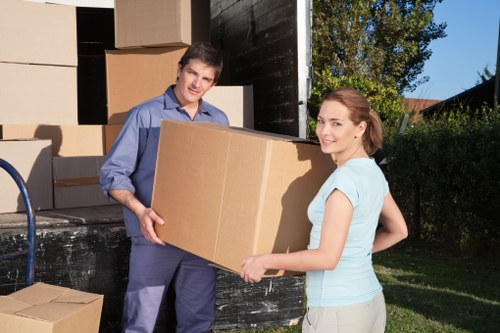 Local movers handling access challenges near Park Royal